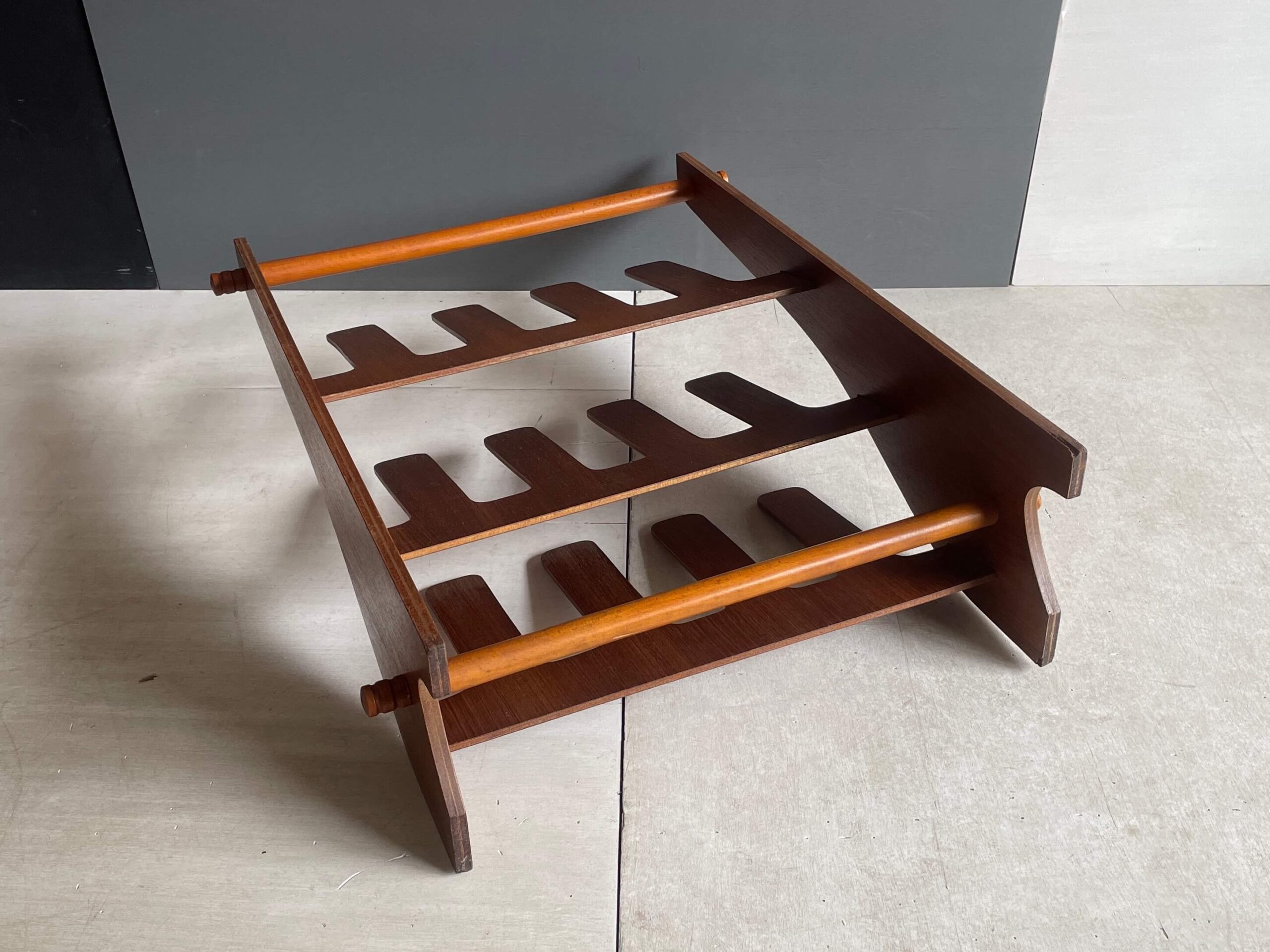 No.10479「チーク スリッパラック：サイトーウッド」高さ62.5cm SOLD