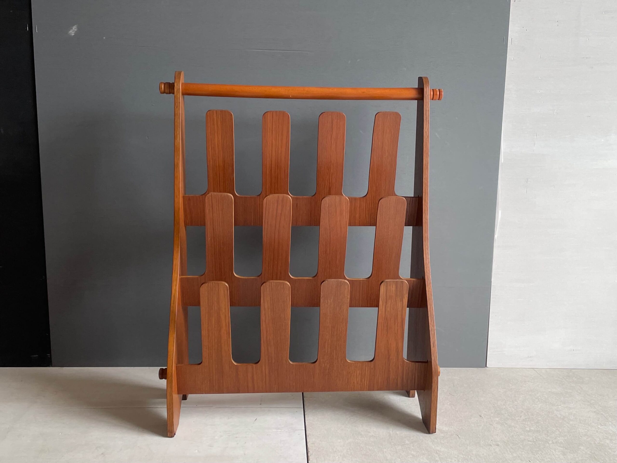 No.10479「チーク スリッパラック：サイトーウッド」高さ62.5cm SOLD