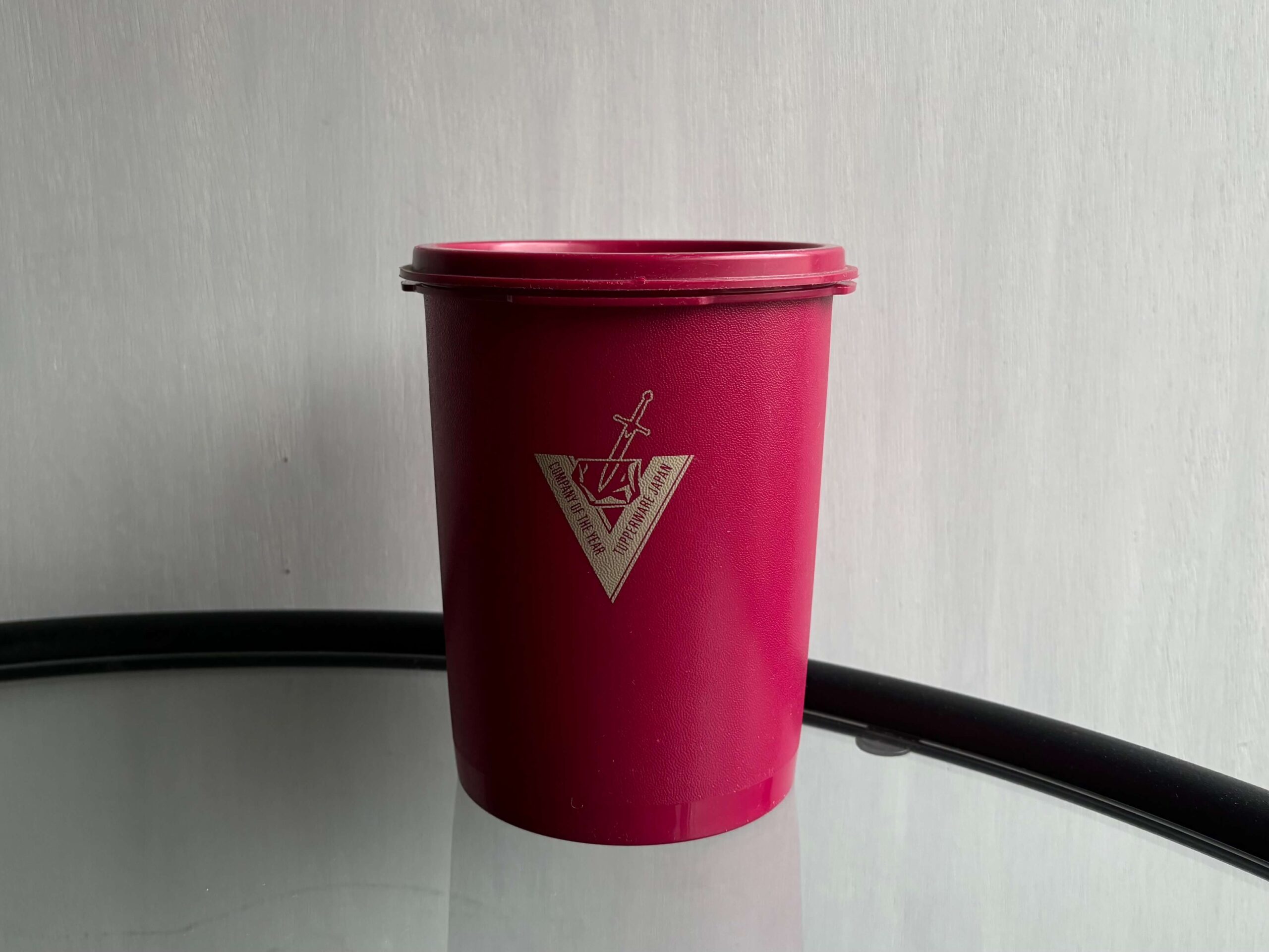 No.11033「タッパーウェア：キャニスター」高さ16cm | ボルトナット