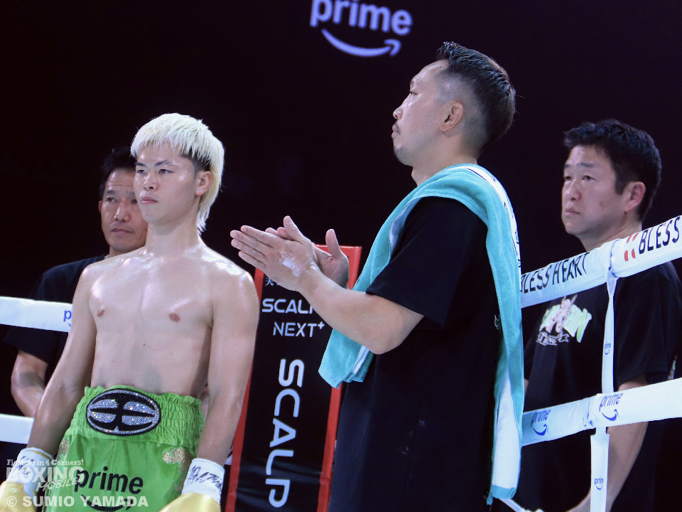 粟生隆寛トレーナーが那須川天心、中野幹士と反省会 | ボクモバ