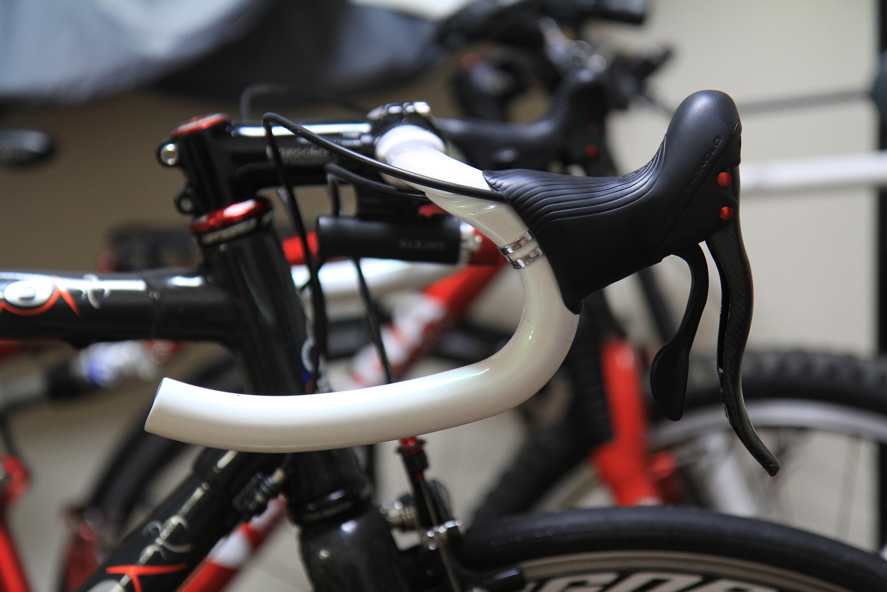 ハンドル】OnebyESU J-carbon ワンバイエスジェイカーボンMonroeが日本