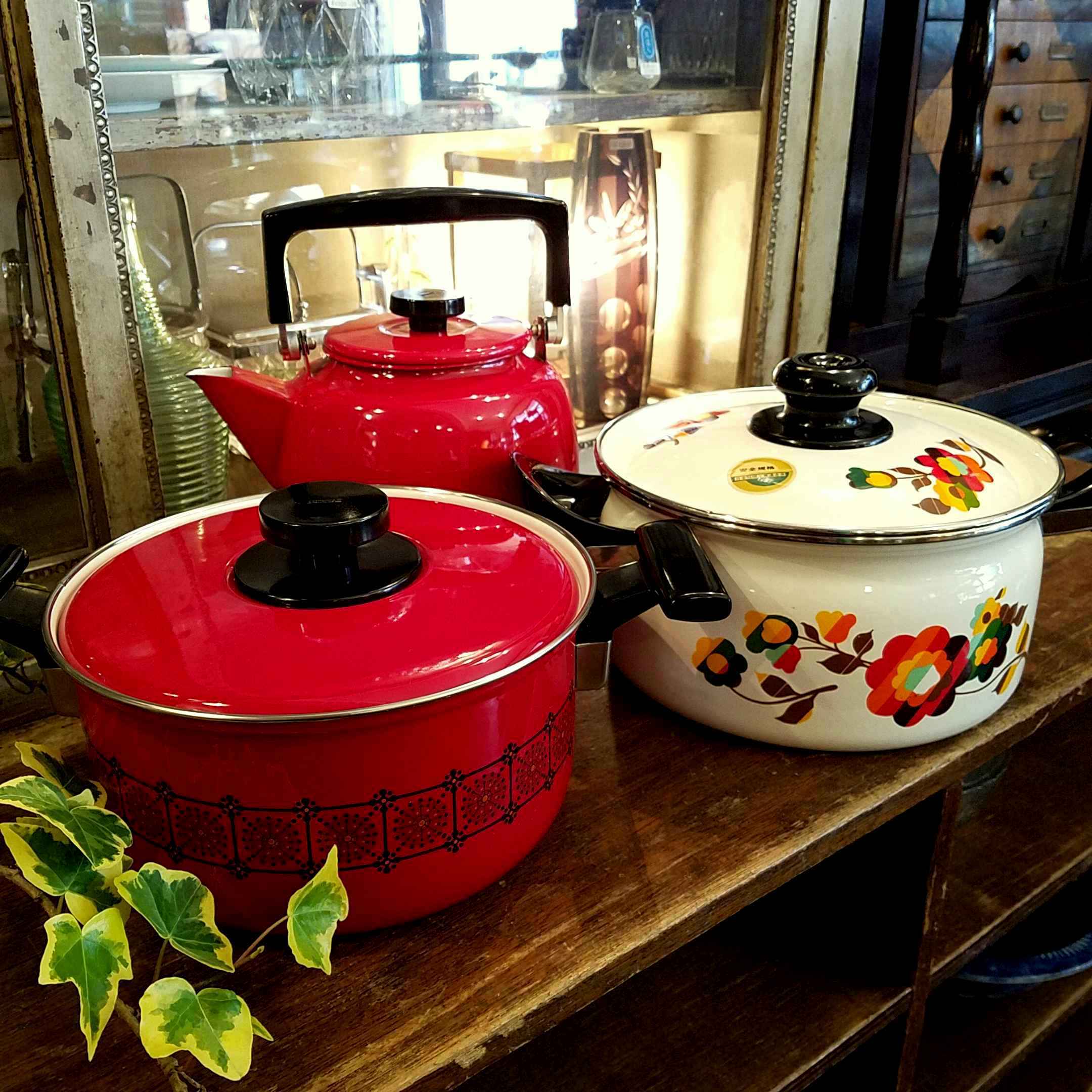 レトロポップな象印＆エヴェレストのホーロー鍋とケトル - [Sold Out