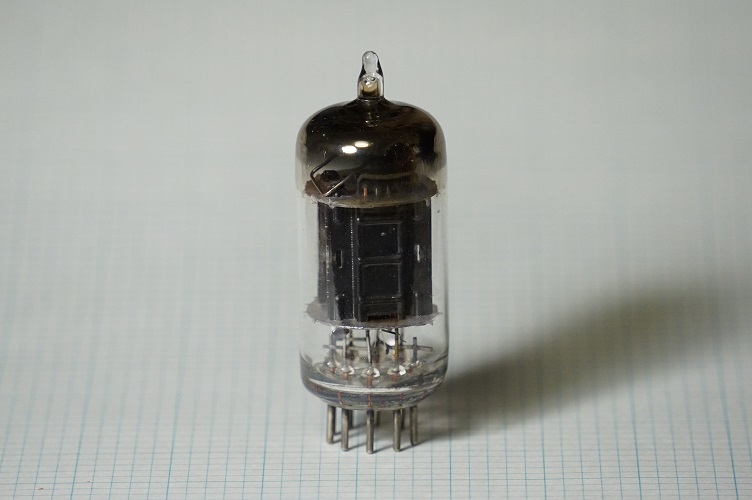 12AX7族・種類と互換球（ギターアンプ向け） | クロスロードはどっちだ？