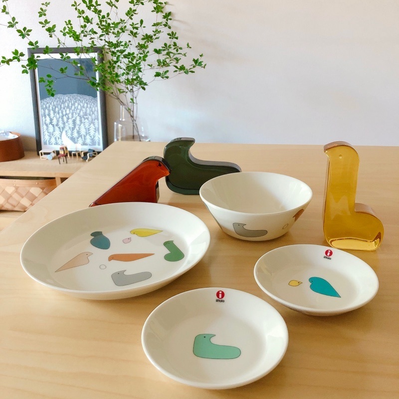 イッタラ × ミナ ペルホネン】 新作のミニプレートとガラスバード