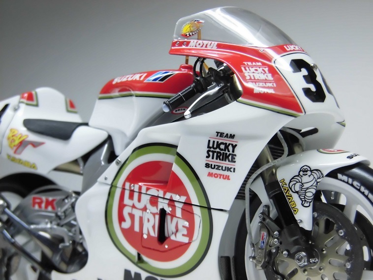 1/12 '93 LUCKY STRIKE SUZUKI RGV-Γ500 (RX79) #34 Kevin Schwantz