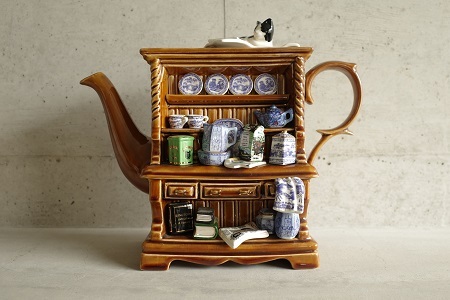 英国の陶芸家ポール・カーデュー氏に特注して製作してもらった