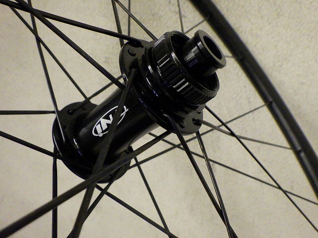 のむラボホイール8号の前輪を組みました | のむラボ日記