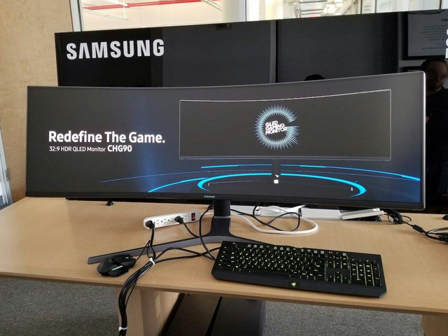 サムスン、49インチ/32:9のスーパーウルトラワイド液晶モニター