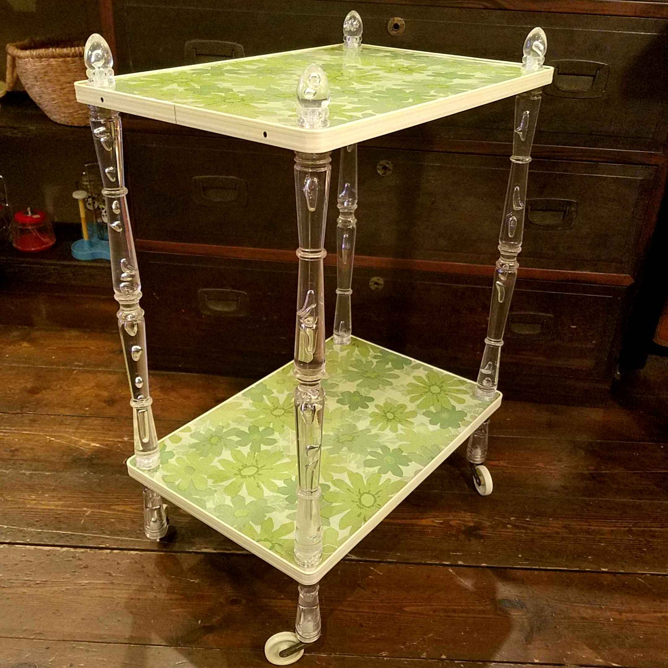 レトロポップ 気泡入りクリアポールの花柄キッチンワゴン - [Sold Out