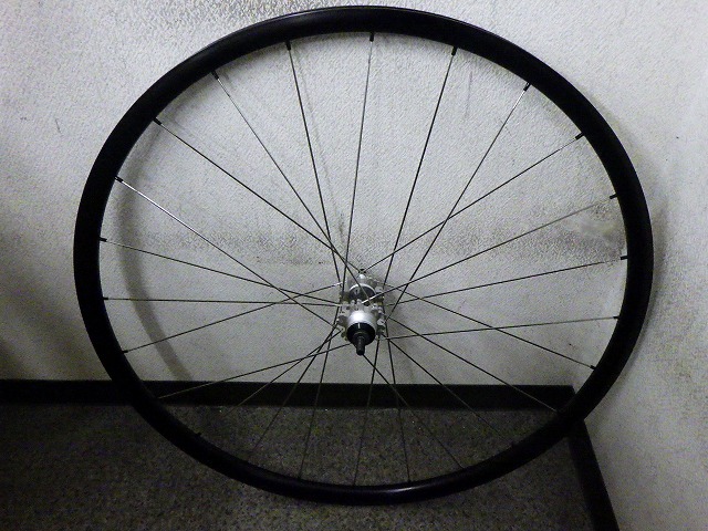 のむラボホイール8号のリムでピストの後輪を組みました | のむラボ日記