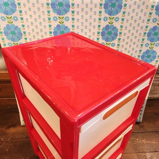 レトロポップなプラ製収納ボックス（キャスター付き） - [Sold Out