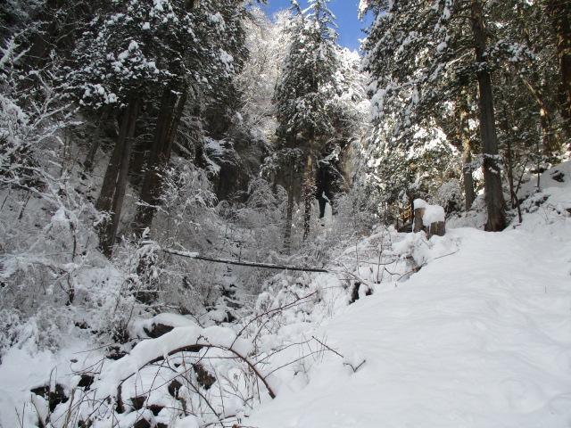 木曽から冬の絶景をお届け！ No.2 ～王滝村 清滝～ | 是より木曽路