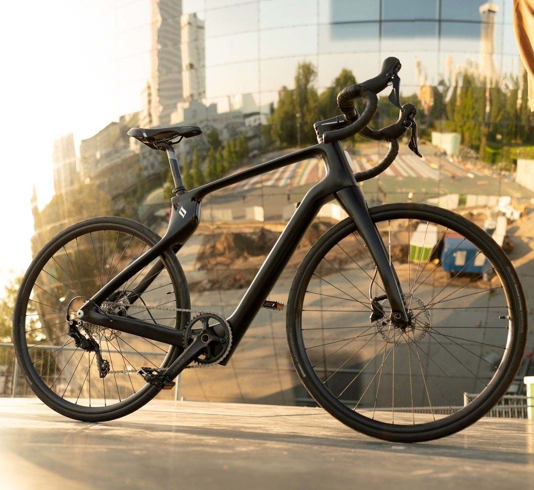 Superstrata Classic：クラファンで注目を集めた3Dプリントフレームの