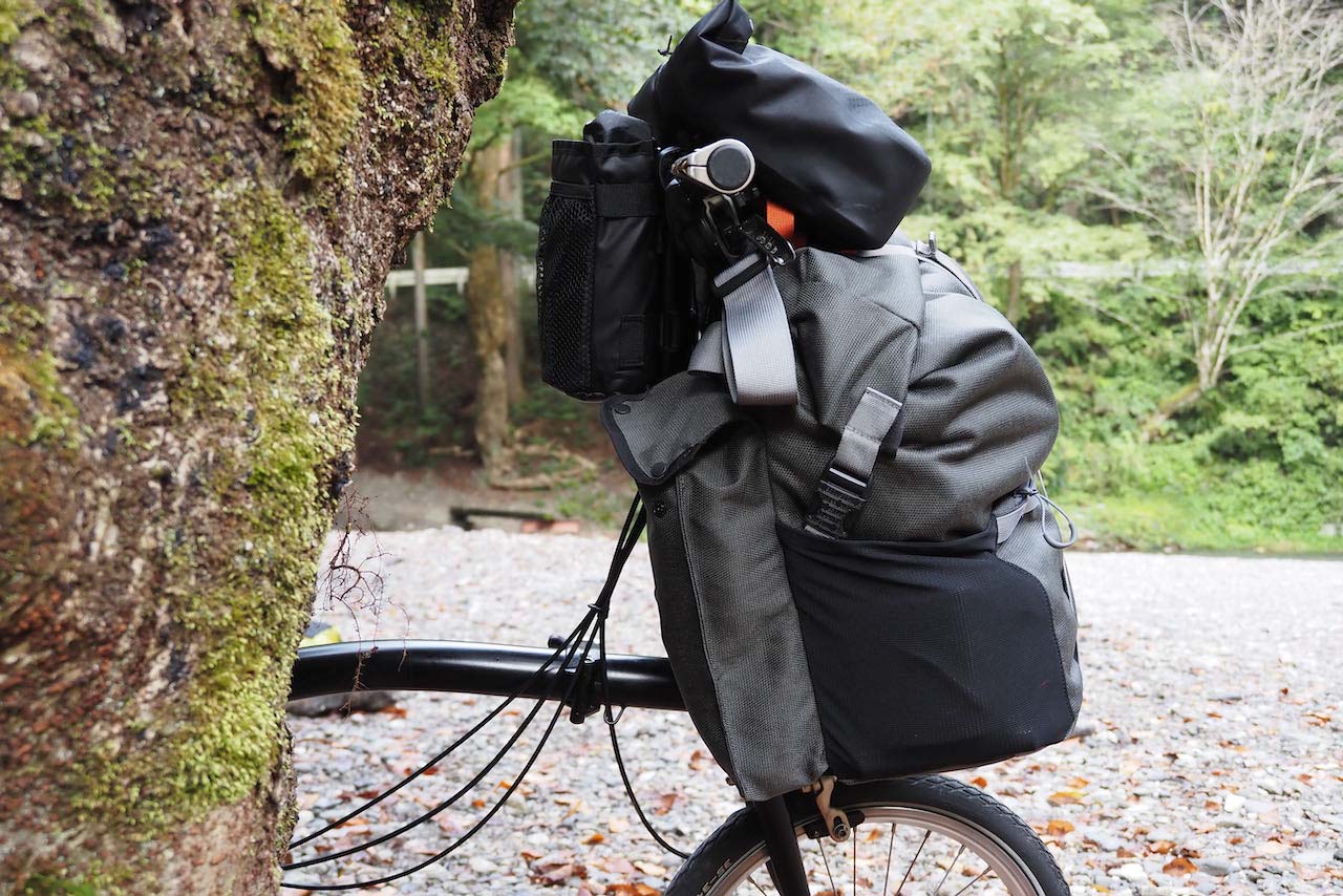 Brompton Roll Top Bag 28Lでプチ家出してみよう： 最大容量の純正