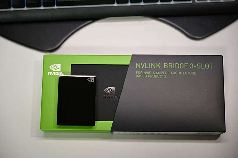 ついにRTX3090で3スロット幅SLIが実現 – Web=Log(A4)