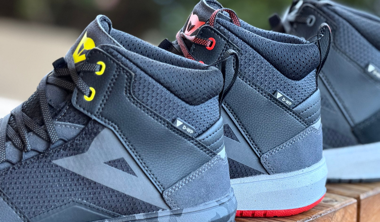 Winterシーズンも活躍中SUBURB D-WP SHOES