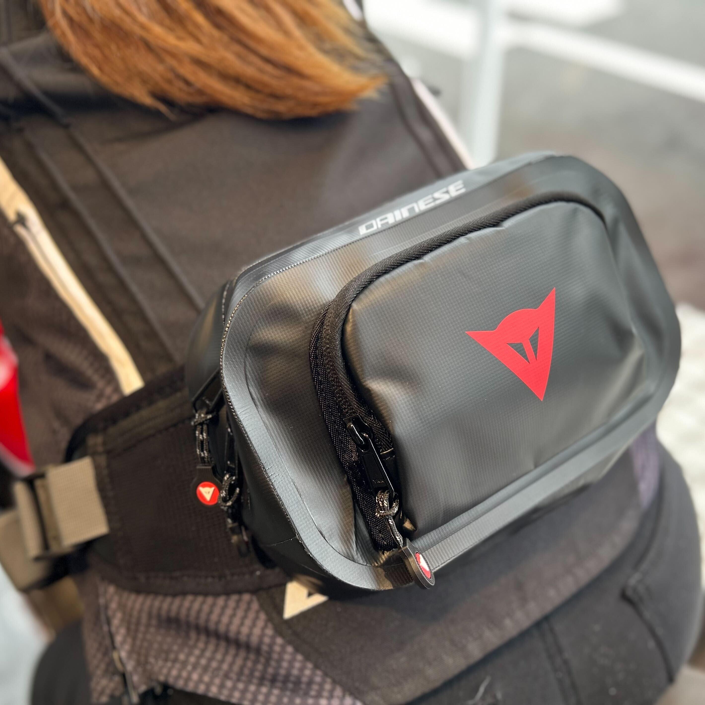 ツーリングの必需品！最新ウエストバッグ