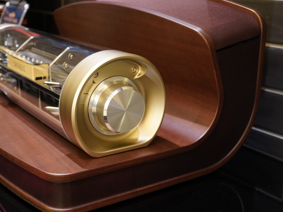 ORPHEUS（オルフェウス）KANATA（奏多） 高級オルゴールを特別展示中