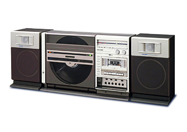 ジョージアで音楽を奏で続ける「ラジカセ」をきっかけに、当社の“業界