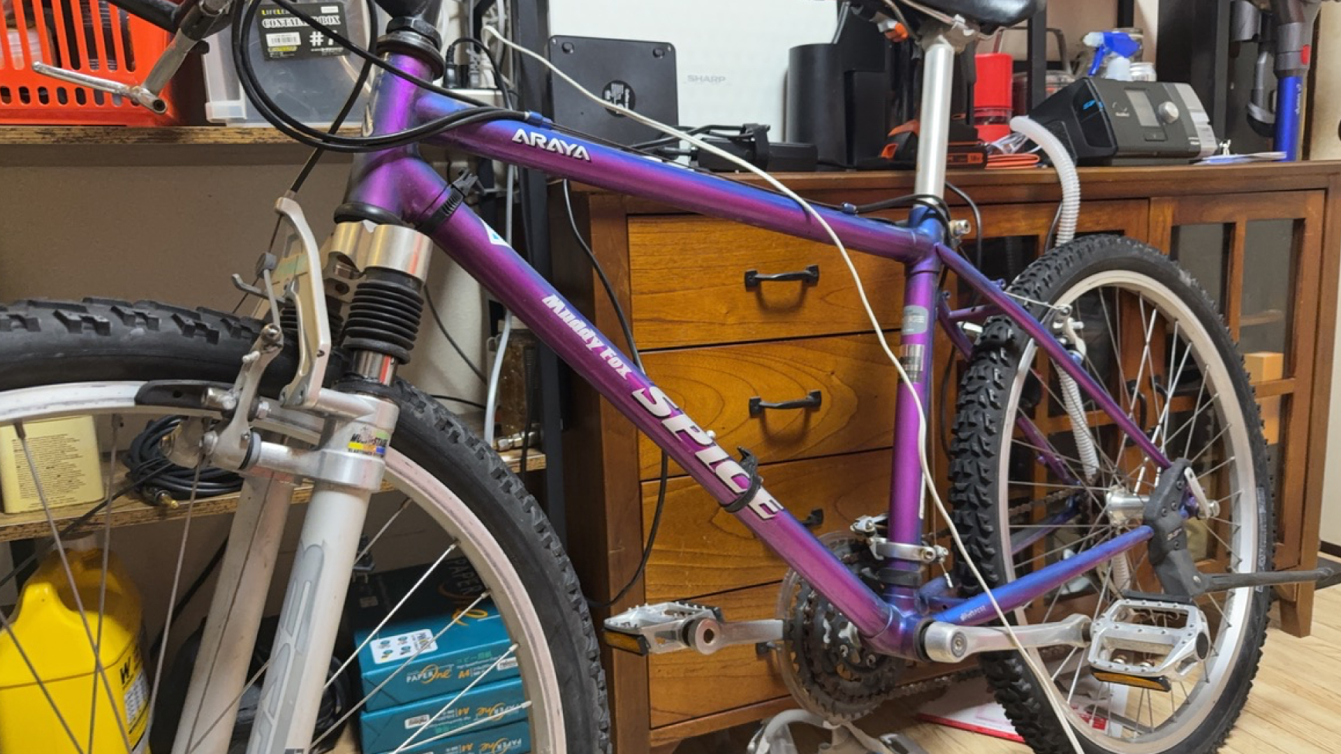 錆だらけのマディフォックス、復活への道。オールドMTBレストアの沼へ