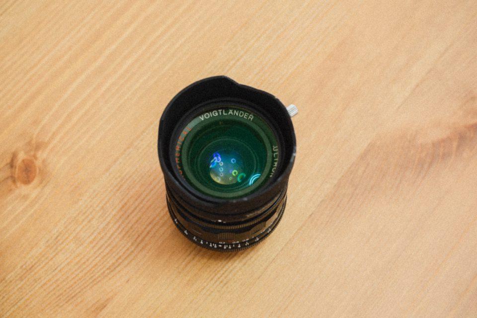 オールドレンズ探訪記] Voigtlander ULTRON 28mm F1.9 Aspherical