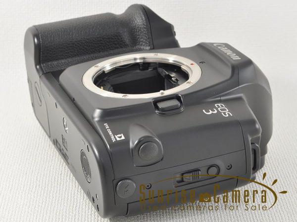 Canon（キヤノン）EOS 3／フラッグシップの高性能を先取りした軽快なAF