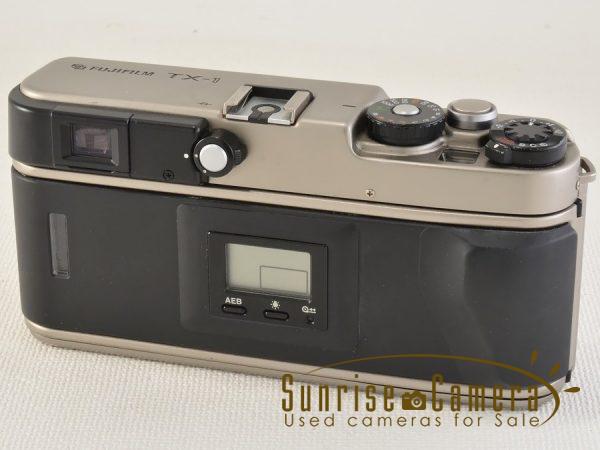 FUJIFILM（富士フイルム）TX-1・TX-2／世界をワイドに切り取る「本物