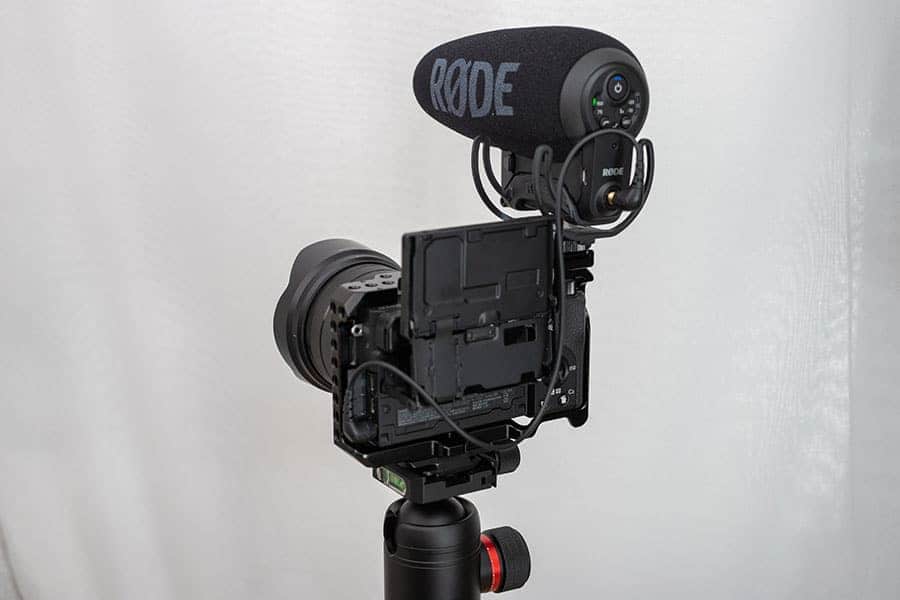 α6400の好きな位置にマイクを取り付けられる専用リグ（ケージ