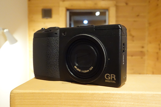 壊れていた『GR Digital II』が勝手に復活していた件 | タイトルがきめ