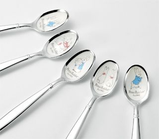 ピーターラビットの皿中七宝スプーン・フォークが新登場！ | ピーター