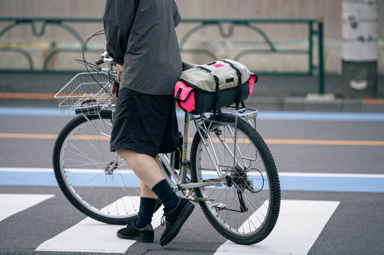 SWIFT INDUSTRIES 15TH ANNIVERSARY & ONIGIRI OUTSIDE - BLUE LUG