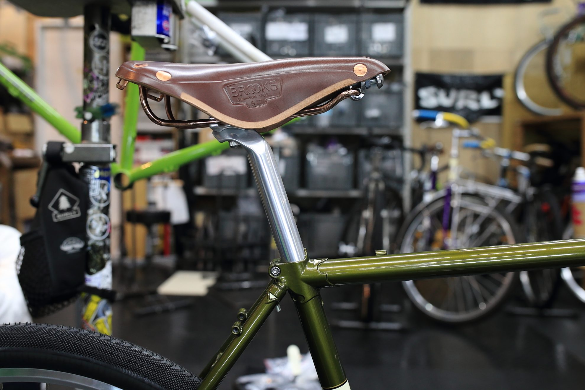 バイクの隠し味（背筋ビシッと） - BLUE LUG STAFF REVIEW | 自転車店