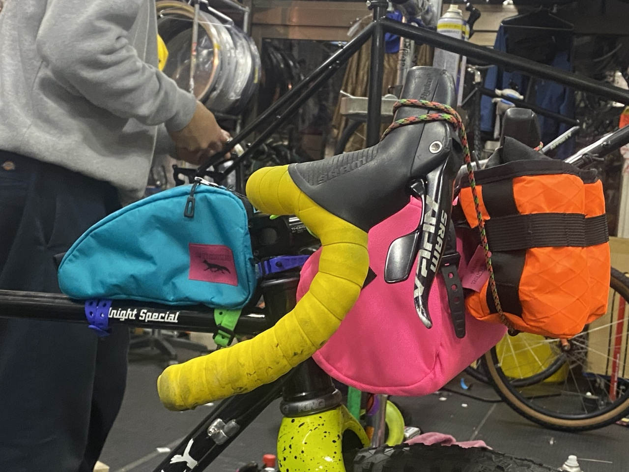 SWIFT INDUSTRIES* kestrel handlebar bag (ecopak/teal) - BLUE LUG