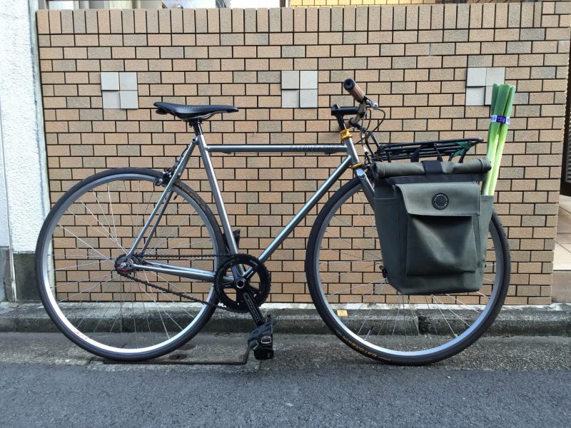 FAIRWEATHER* pannier (black) - BLUE LUG ONLINE STORE