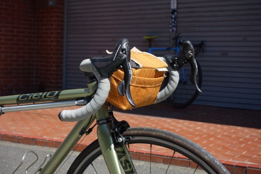OUTER SHELL ADVENTURE* drawcord handlebar bag (olive drab） - BLUE