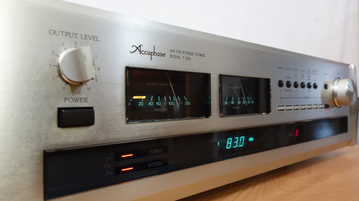 Accuphase T-106: BLUESS Laboratory