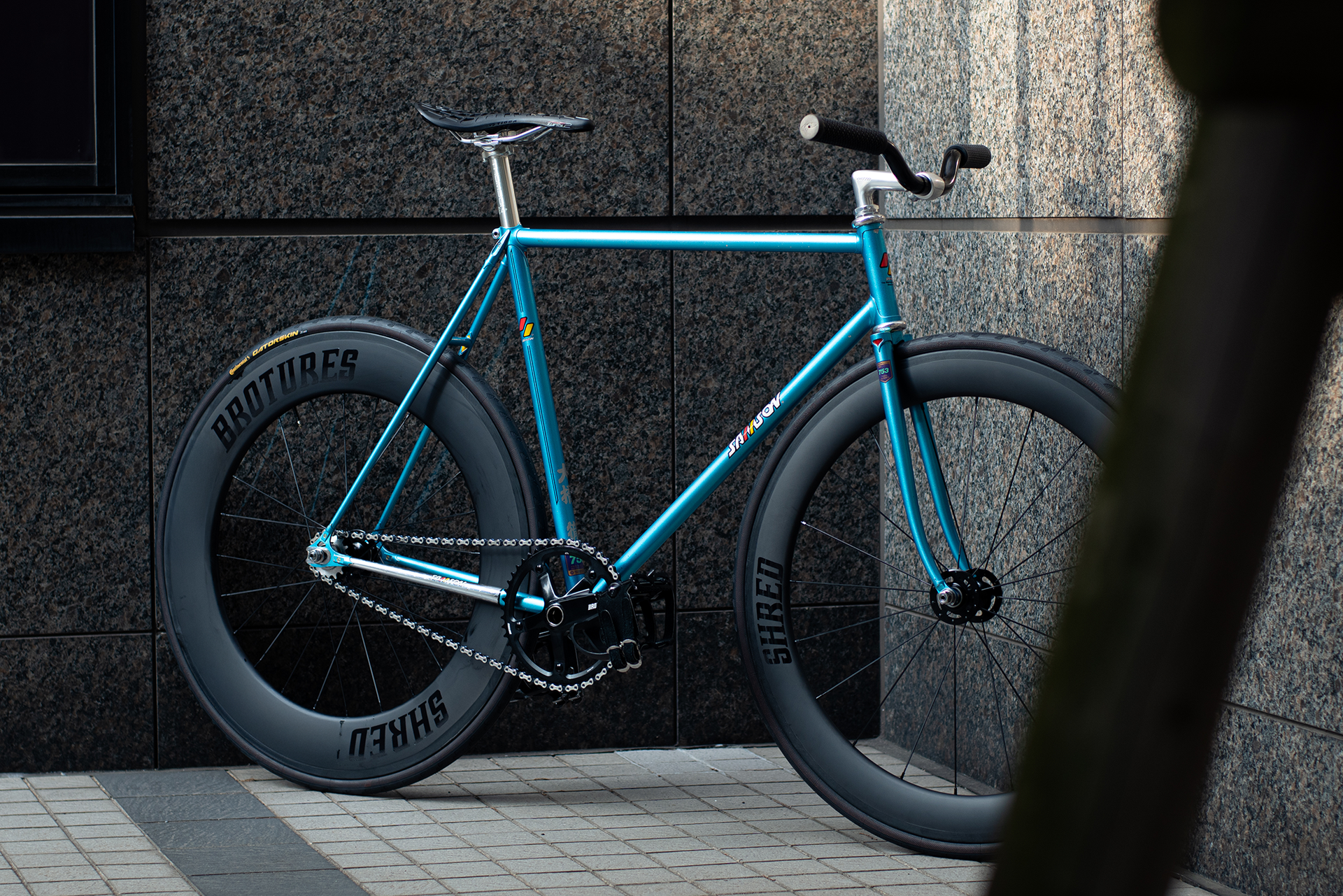 SAMSONフレームの歴史と魅力 | ブローチャーズ - BROTURES ONLINE