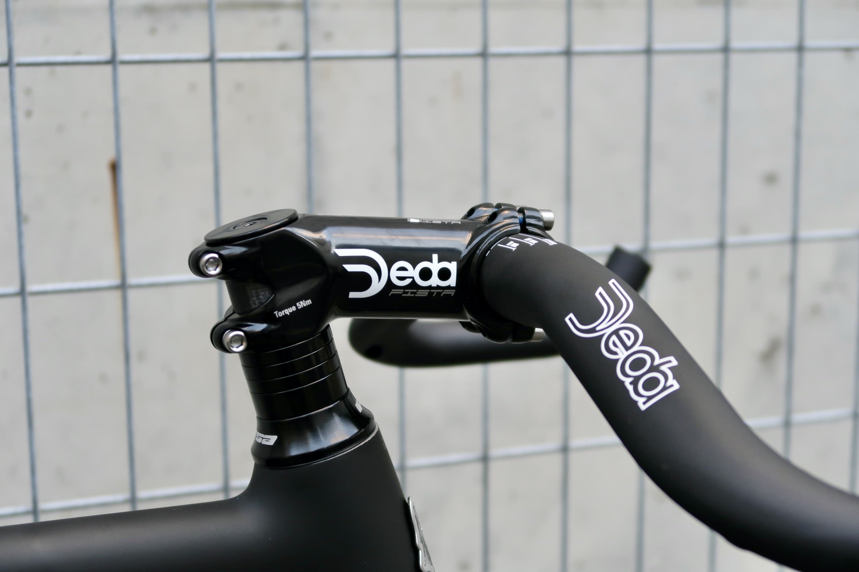 DEDA ELEMENTI PISTA STEM – BROTURES GLOBAL