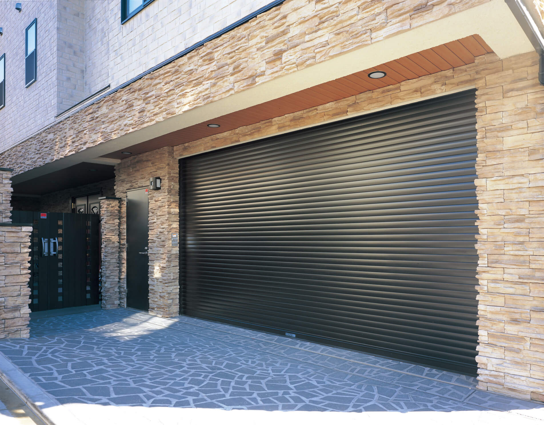 御前様 | 製品情報 | Garage Shutter Collection｜文化シヤッター