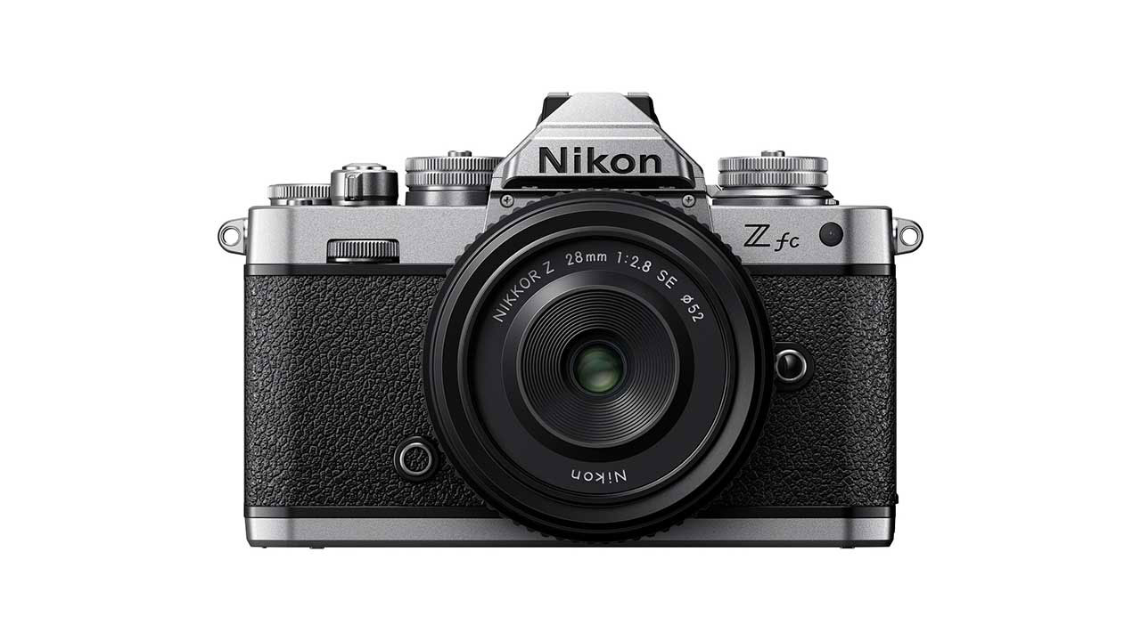 ニコン「Z fc」が好調 若者と50代を両取りできた一眼カメラ：日経