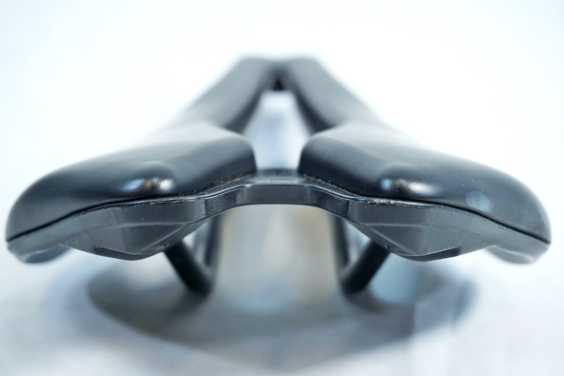 MOST 「モスト」 LYNX ULTRA サドル / 有明ガーデン店 ｜ バイチャリ