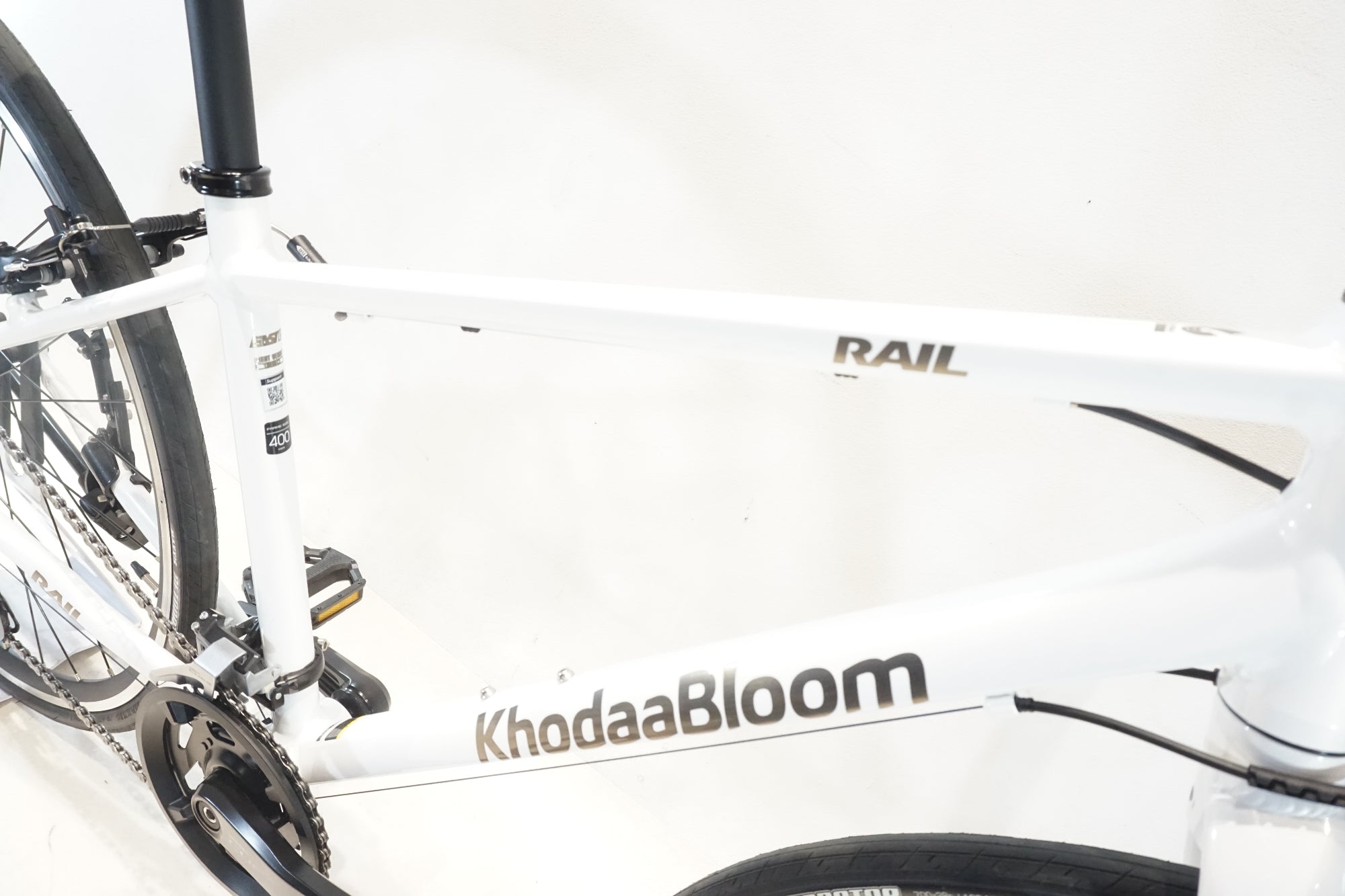 KHODAABLOOM 「コーダーブルーム」 RAIL LIGHT 2026年モデル クロス