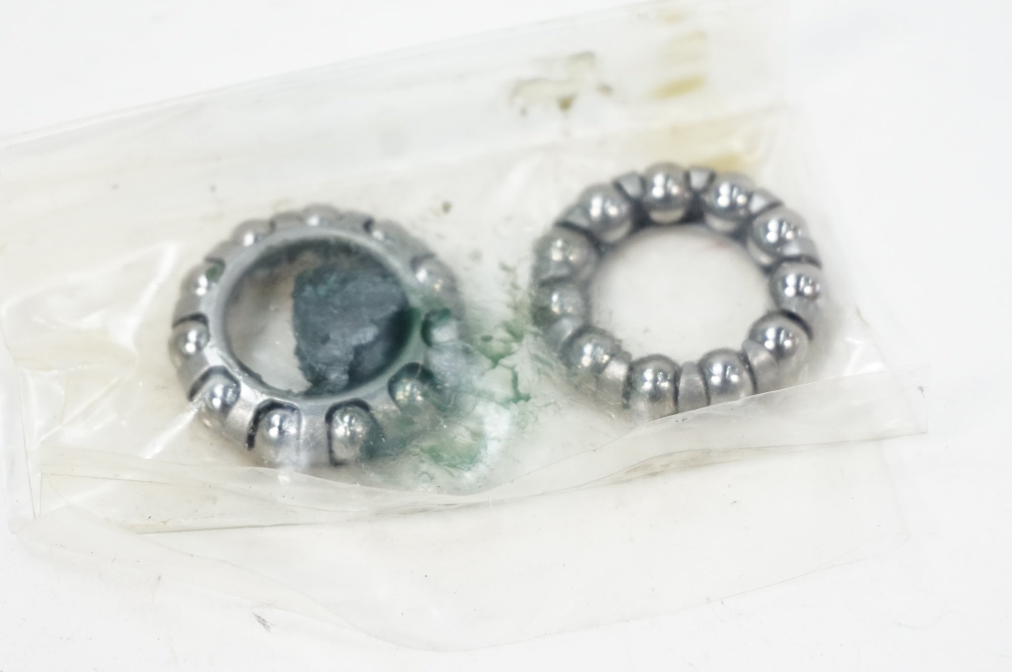 SUNTOUR 「サンツアー」 SUPERBE PRO ボトムブラケットカップのみ