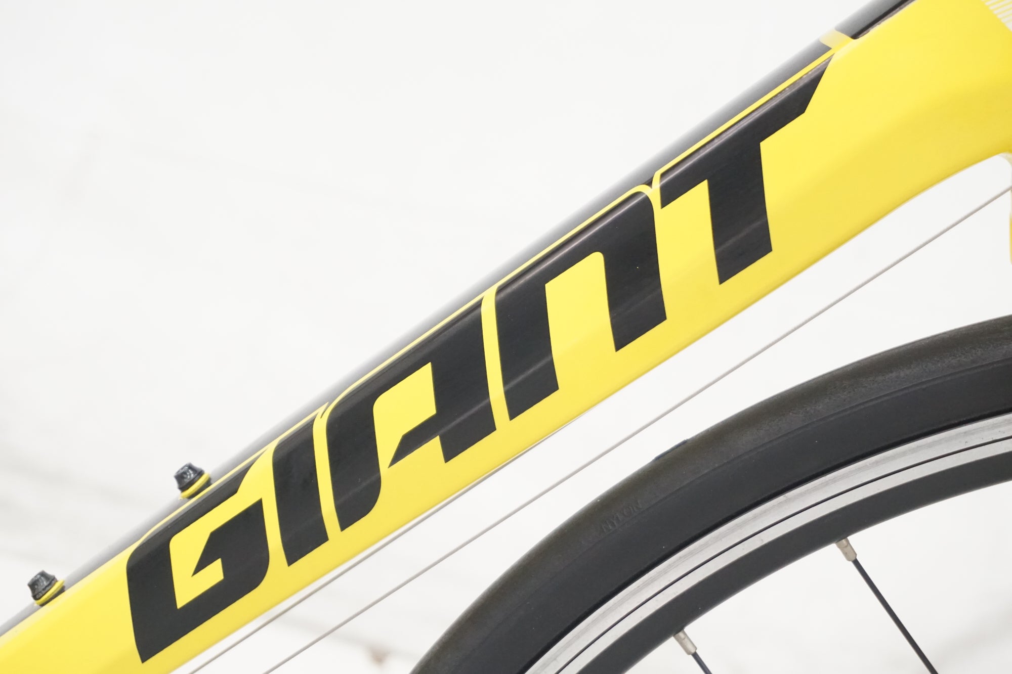 GIANT 「ジャイアント」 DEFY4 2015年モデル ロードバイク / 大阪美原