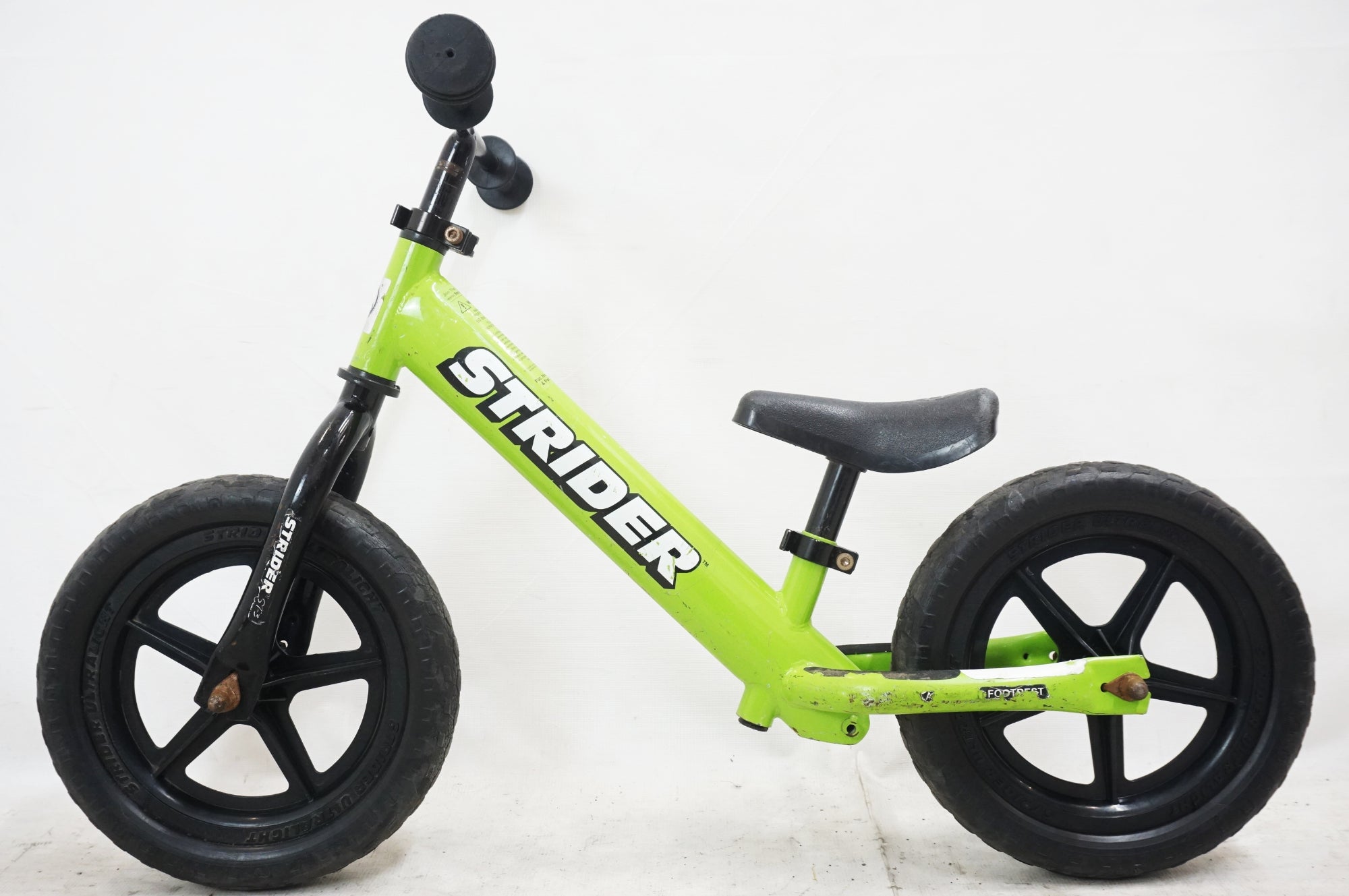 STRIDER 「ストライダー」 12 SPORT 年式不明 12インチ キッズバイク