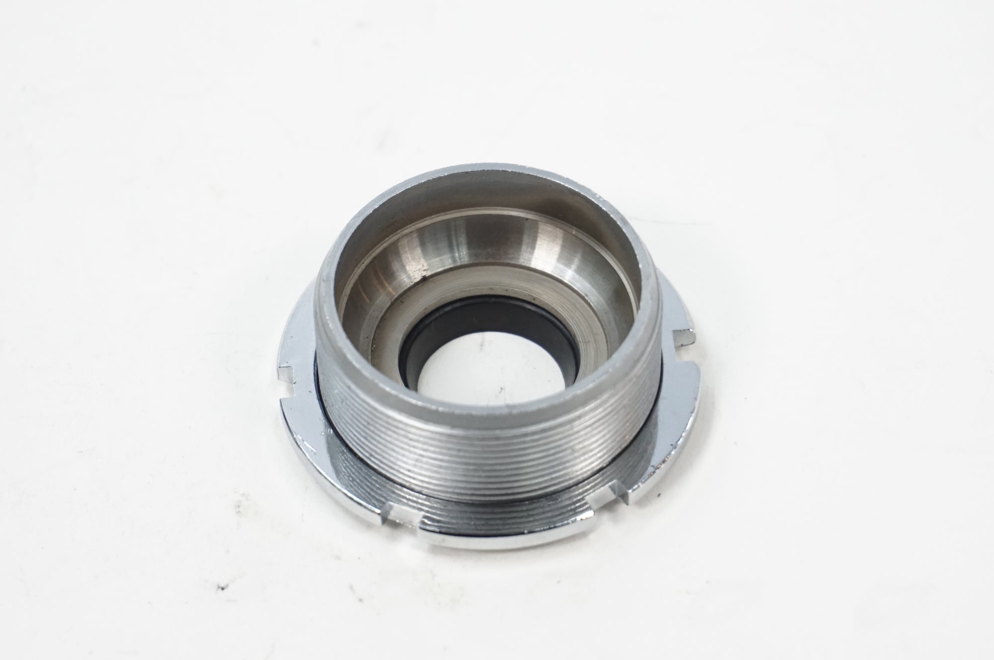 SUNTOUR 「サンツアー」 SUPERBE PRO ボトムブラケットカップのみ