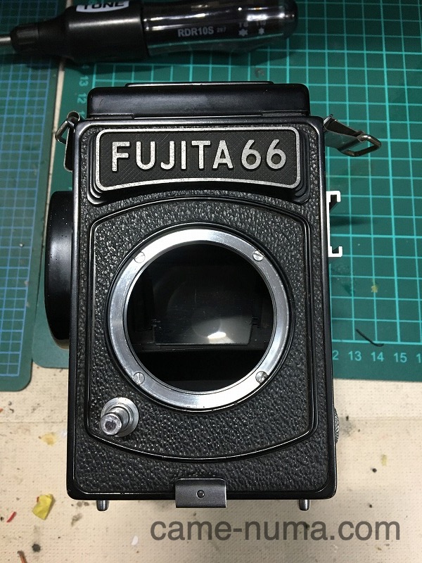 フジタ66SL シャッター幕貼り換え 前編【分解・修理】 | カメヌマ