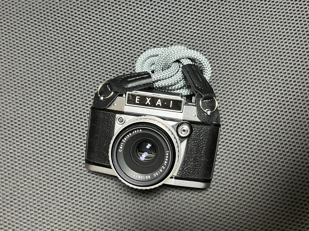 EXA1が可愛すぎる！ウェストレベルファインダー・デビューは君に決めた