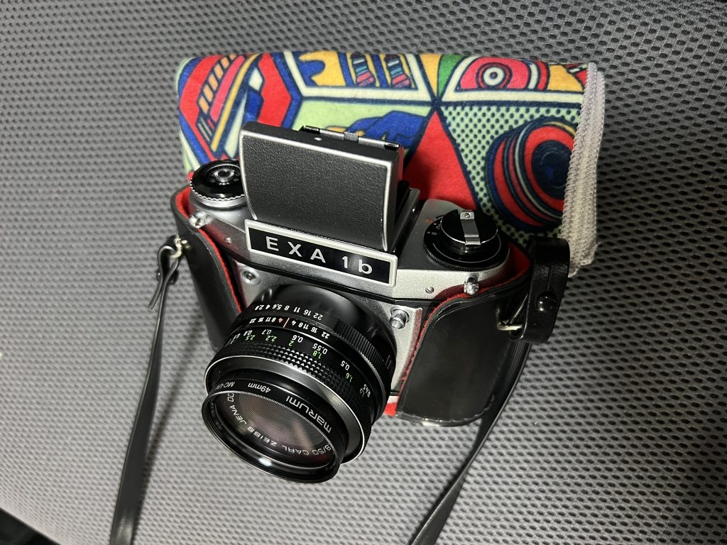 EXA1b（エクサ1b）｜M42の銘レンズが使える、ウェストレベル