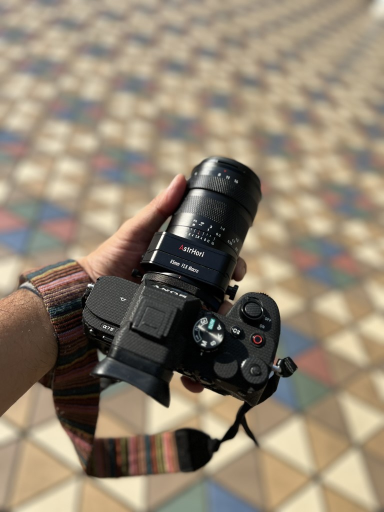 3倍楽しめるレンズ！AstrHori（アストロリ）85mm F2.8 Macro 1:1 Tilt